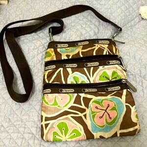 Retro lesportsac floral crossbody purse